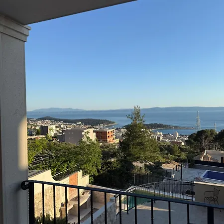 Gv 2 With Sea View And Jacuzzi Apartman Makarska