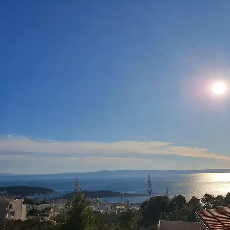 Gv 2 With Sea View And Jacuzzi Makarska